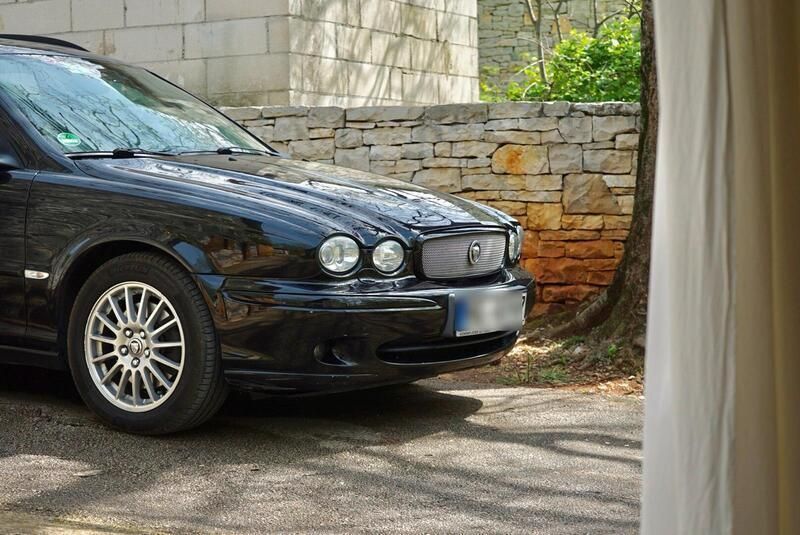 Schwarz Gebraucht 2005 Jaguar X-type Kombi | 3.200 € (Teuer) - Bild 1/4