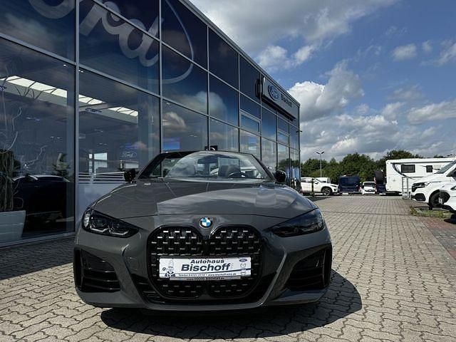 Grau Gebraucht 2023 BMW M4 Cabriolet Comfort Edition Cabrio | 53.980 € (Guter Preis) - Bild 1/4