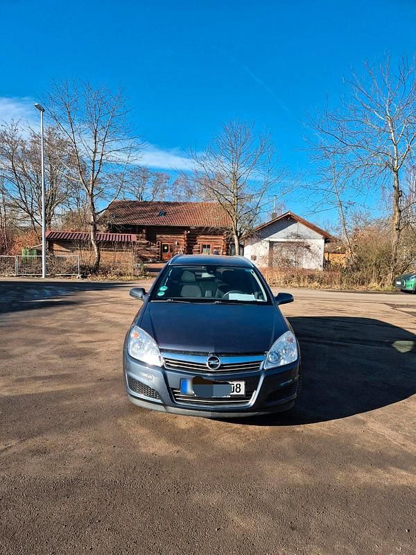 Gebraucht Opel Astra 110 PS (80 kW) 2010 Blau Kombi