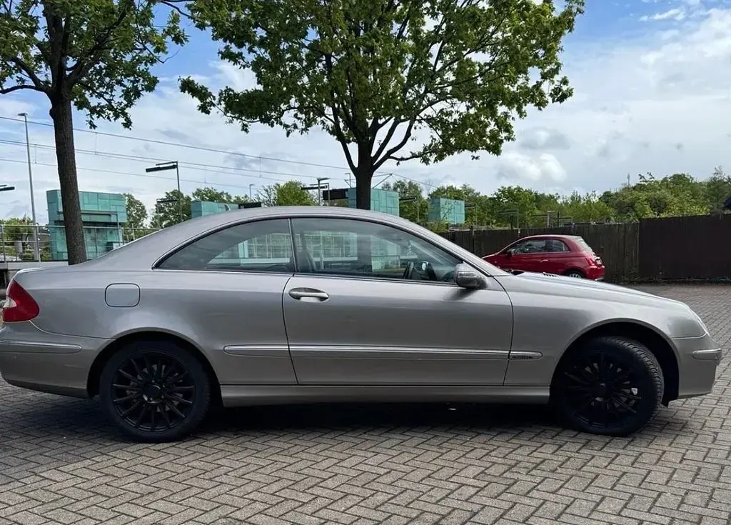Gebraucht Mercedes CLK200 Elegance 184 PS (135 kW) 2008 Beige Coupé