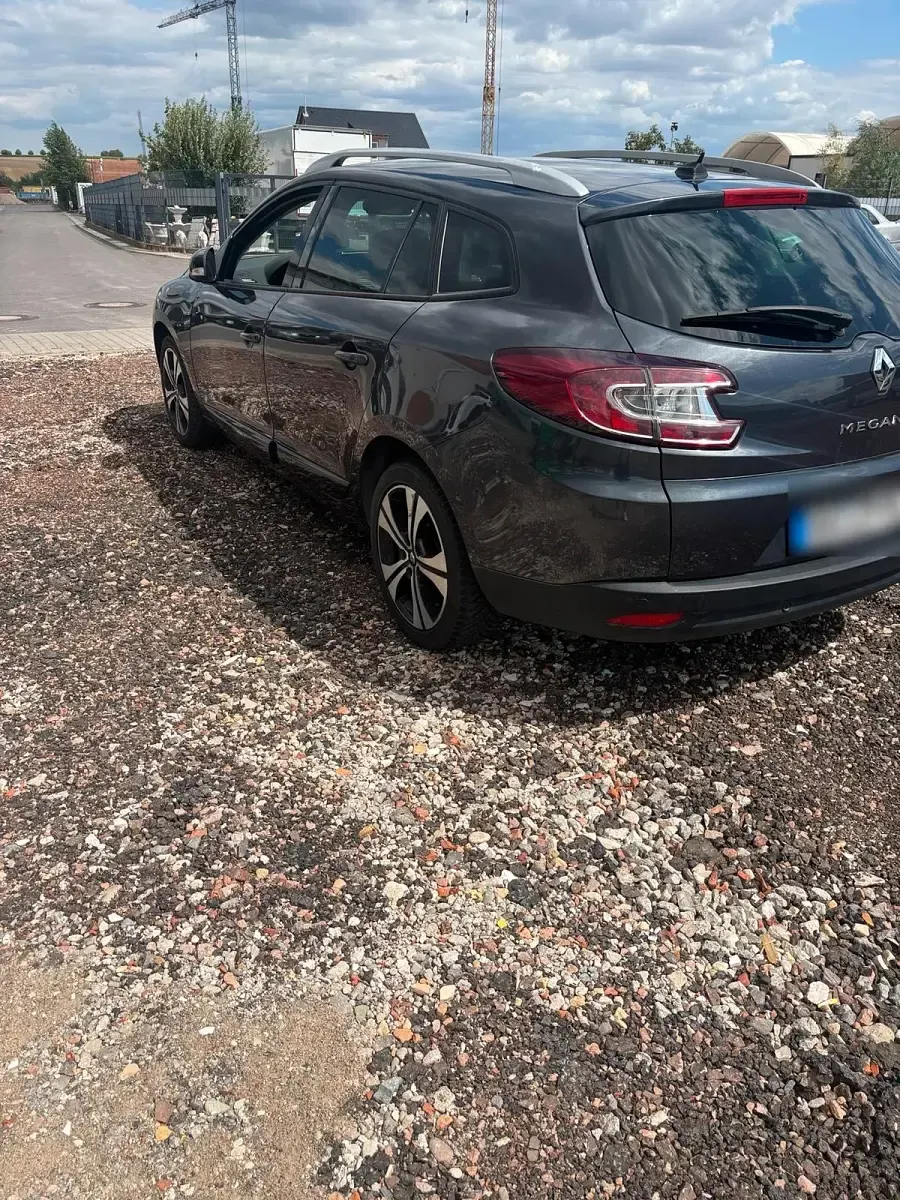 Gebraucht Renault Mégane GrandTour Bose Edition 115 PS (84 kW) 2013 Kombi