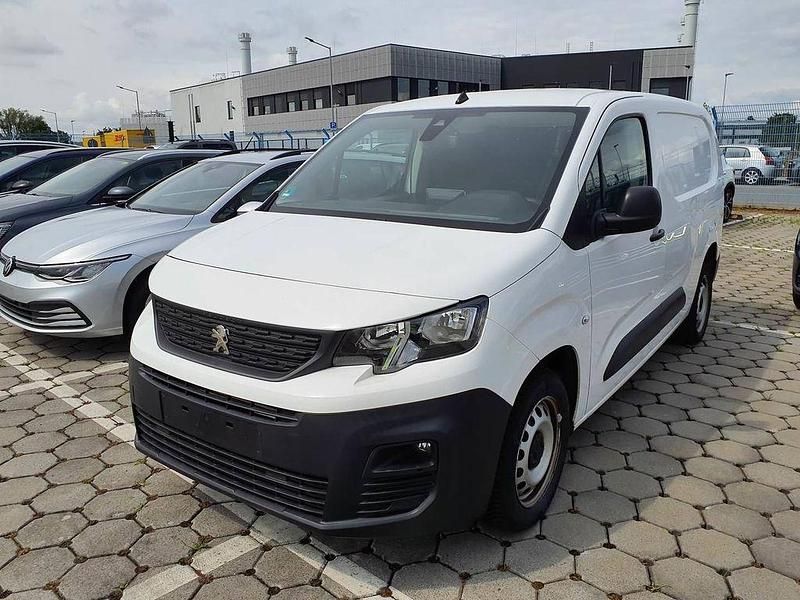 Blanc banquise Gebraucht 2021 Peugeot Partner Premium Van / Kleinbus | 15.900 € (Fairer Preis) - Bild 1/4