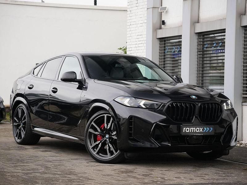 Saphirschwarz met. Gebraucht 2024 BMW X6 M Sport SUV | 89.900 € (Guter Preis) - Bild 1/4