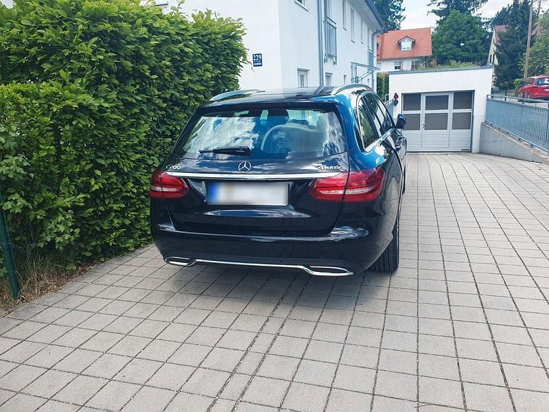 Gebraucht Mercedes C200 Avantgarde 184 PS (135 kW) 2016 Schwarz Kombi