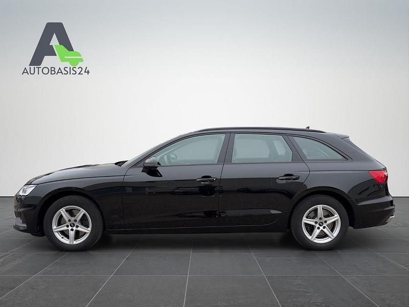 Gebraucht Audi A4 163 PS (119 kW) 2022 Schwarz Kombi