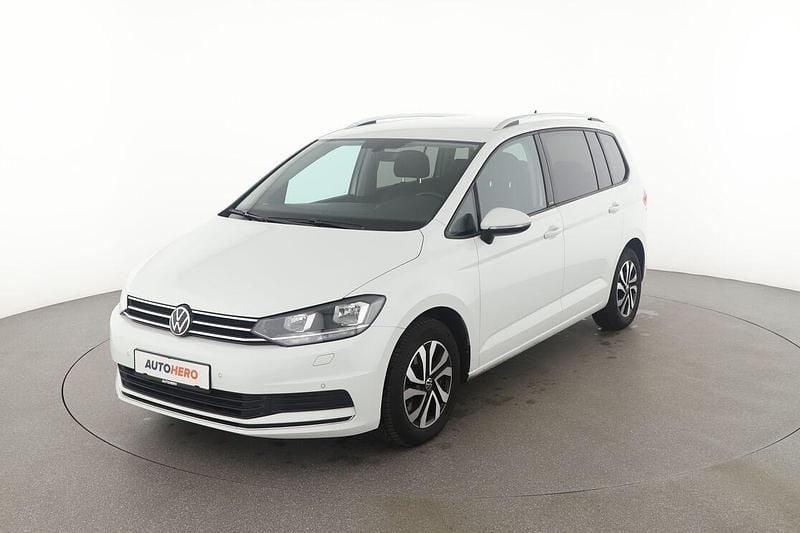 Weiß Gebraucht 2021 VW Touran Active Van / Kleinbus | 28.800 € (Fairer Preis) - Bild 1/3