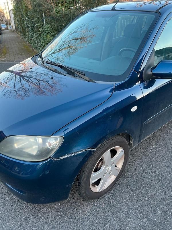 Second-hand Mazda 2 80 CP (58 kW) 2005 Albastru Hatchback