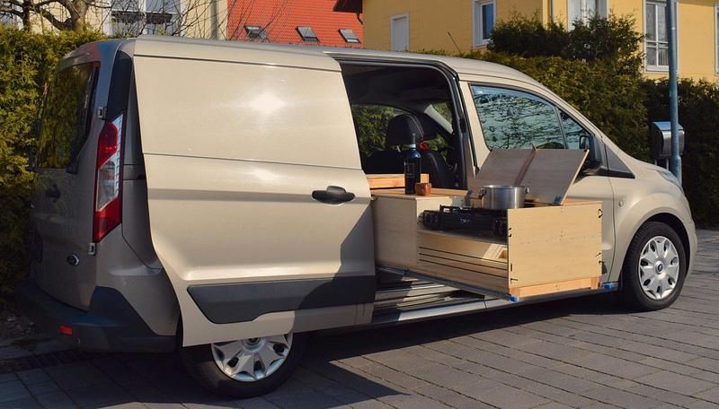 Gebraucht Ford Transit Connect 116 PS (85 kW) 2015 Beige Van / Kleinbus