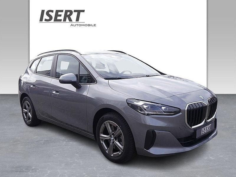 Grau Gebraucht 2023 BMW 230e Active Tourer Performance Van / Kleinbus | 35.990 € - Bild 1/4