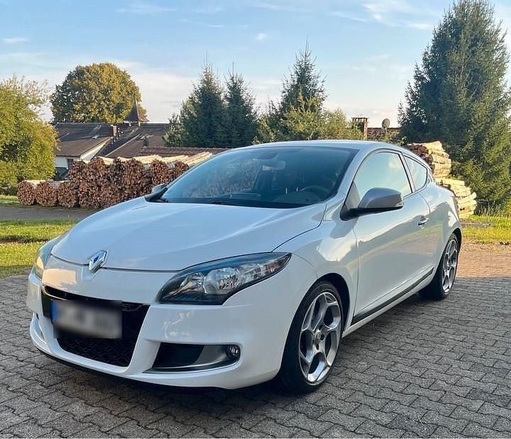 Weiß Gebraucht 2011 Renault Mégane III GT Coupé | 7.300 € - Bild 1/4
