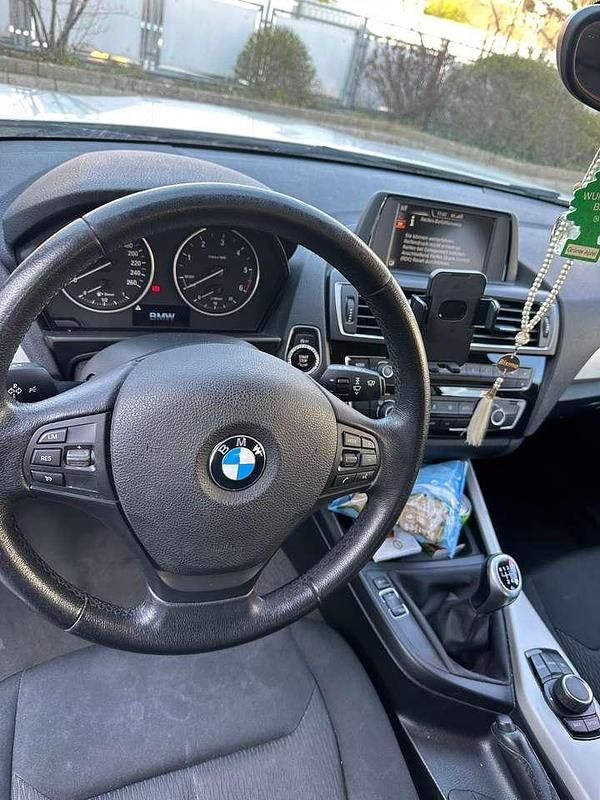 Weiß Gebraucht 2017 BMW 116 Advantage Kleinwagen | 10.000 € (Superpreis) - Bild 1/4