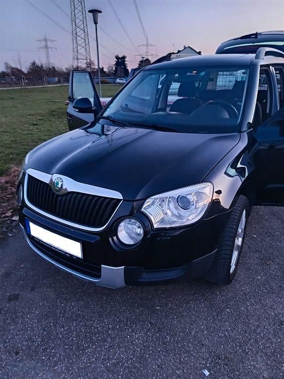 Gebraucht Skoda Yeti Experience 122 PS (89 kW) 2011 Schwarz SUV