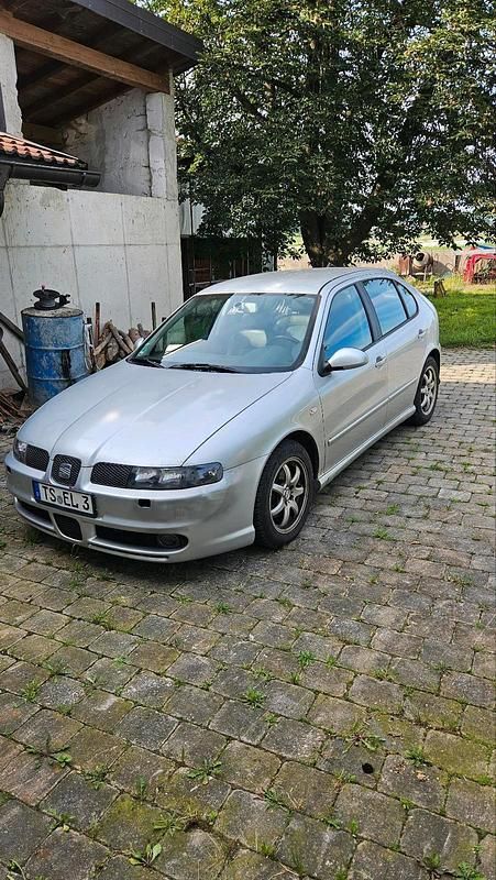 Gebraucht 2004 Seat Leon Kleinwagen | 2.200 € (Guter Preis) - Bild 1/4