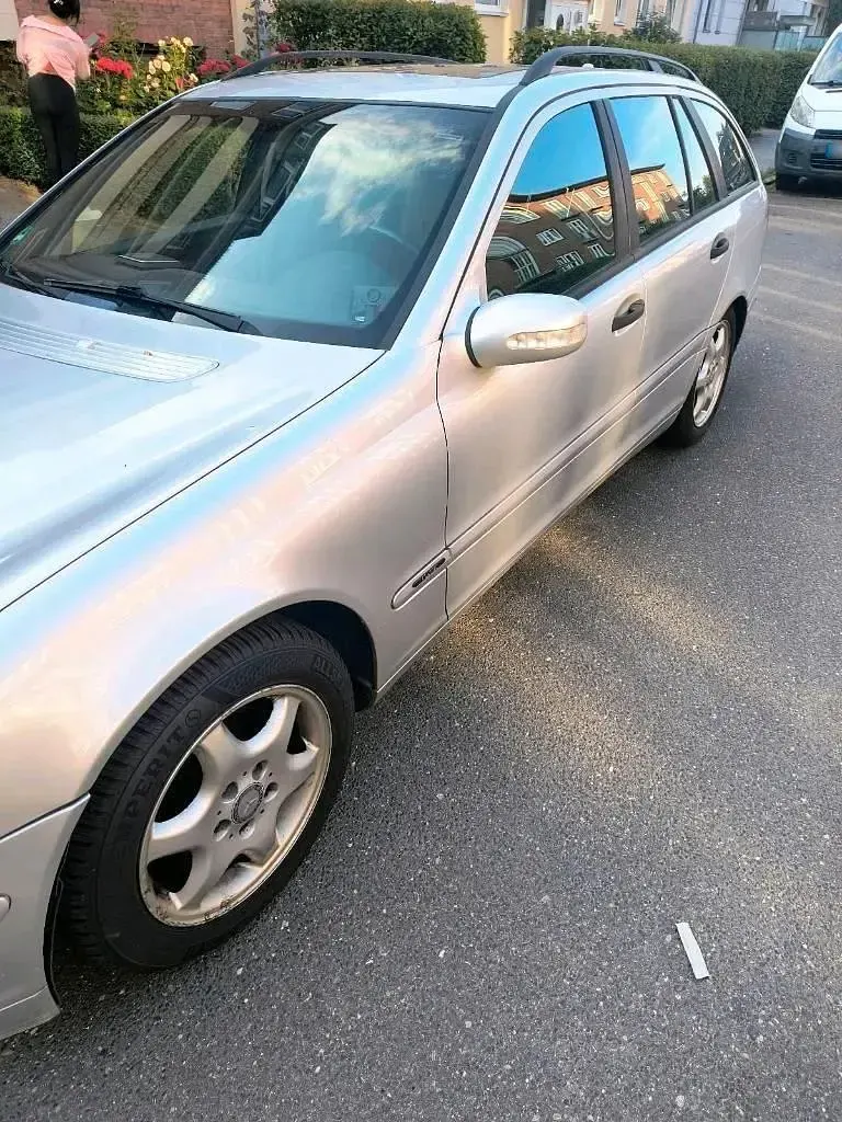Gebraucht Mercedes C180 143 PS (105 kW) 2002 Silber Kombi