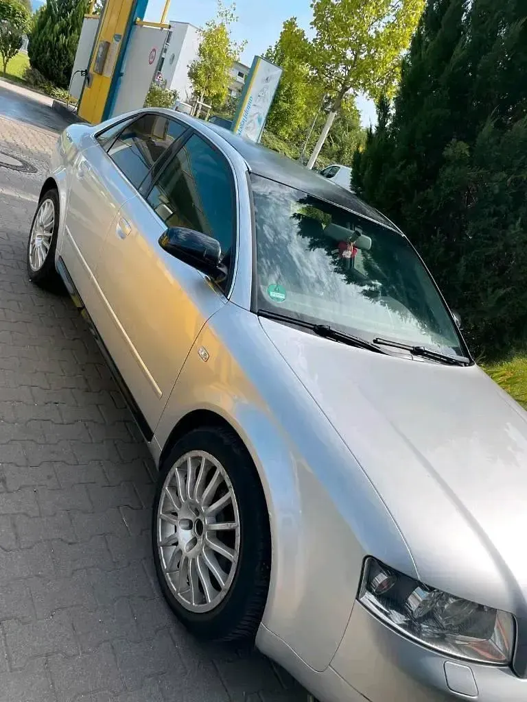 Gebraucht Audi A4 S-Line 131 PS (96 kW) 2003 Silber Limousine