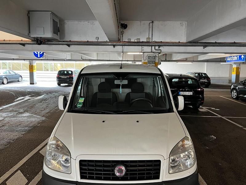 Gebraucht Fiat Doblò 2009 Weiß Van / Kleinbus