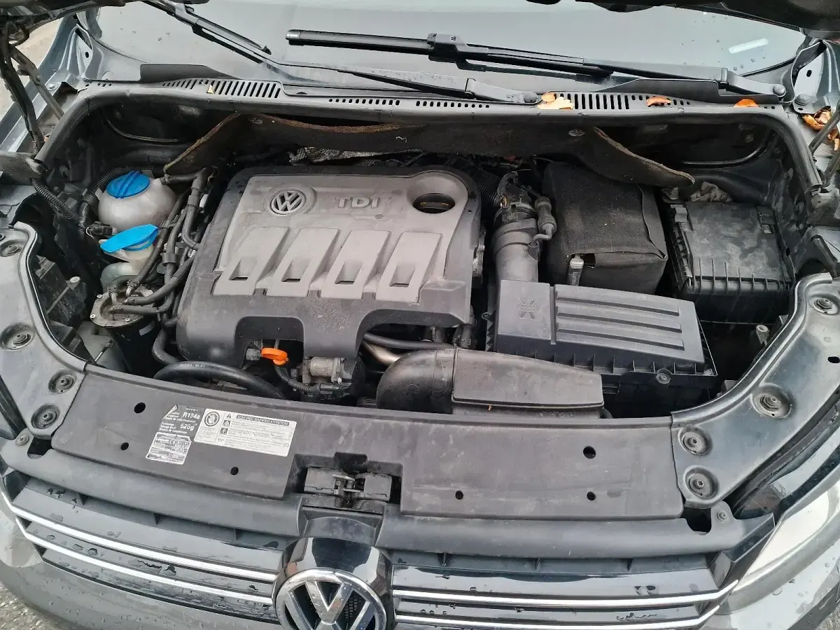 Gebraucht VW Touran 170 PS (125 kW) 2010 Grau Van / Kleinbus