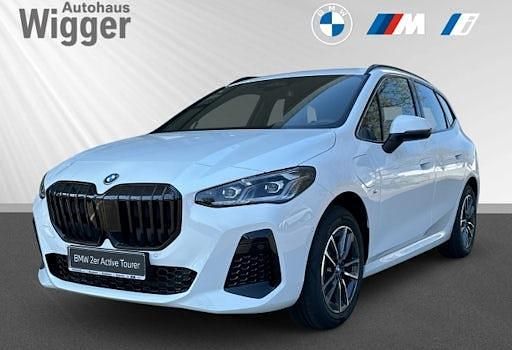 Neu BMW 225 Active Tourer Luxury Line 245 PS (180 kW) 2025 Weiß Van / Kleinbus