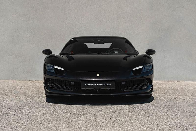 Gebraucht Ferrari 296 829 PS (609 kW) 2023 Schwarz