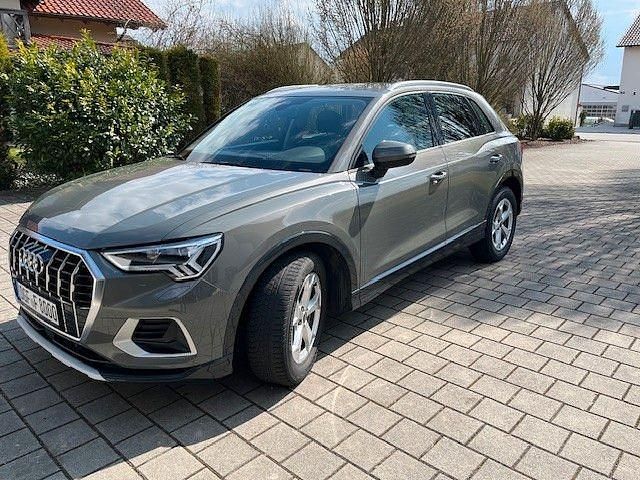 Gebraucht Audi Q3 Advanced 150 PS (110 kW) 2022 Grau SUV