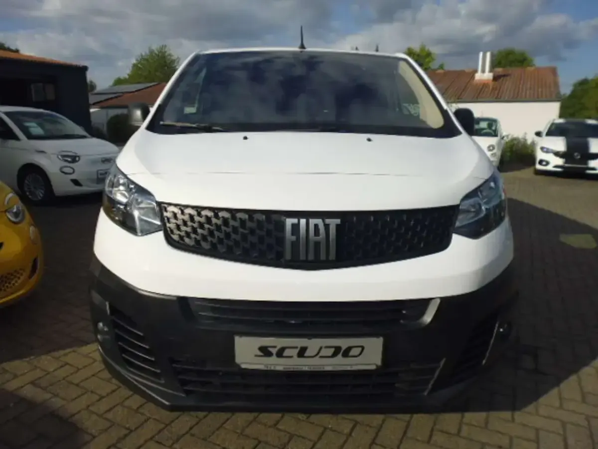 Gebraucht Fiat Scudo 120 PS (88 kW) 2023 Weiß Van