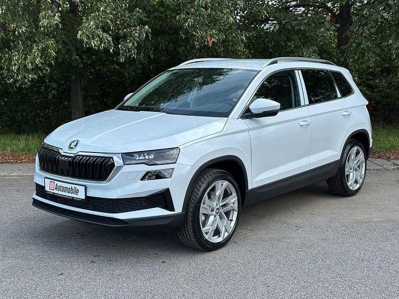 Weiß Neu 2025 Skoda 105 Limousine | 42.721 € - Bild 1/4