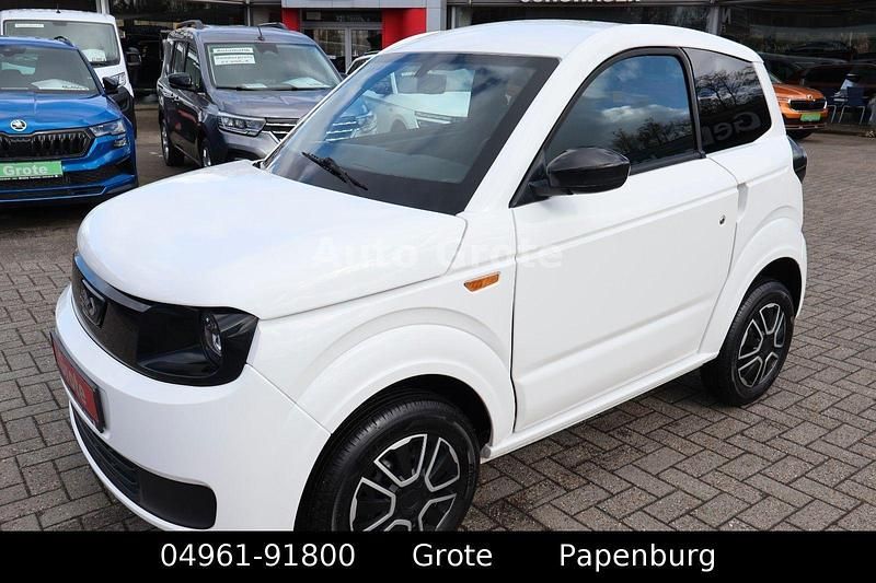 Gebraucht Ligier Myli 13 kW (19 PS) 2025 Weiß Kleinwagen