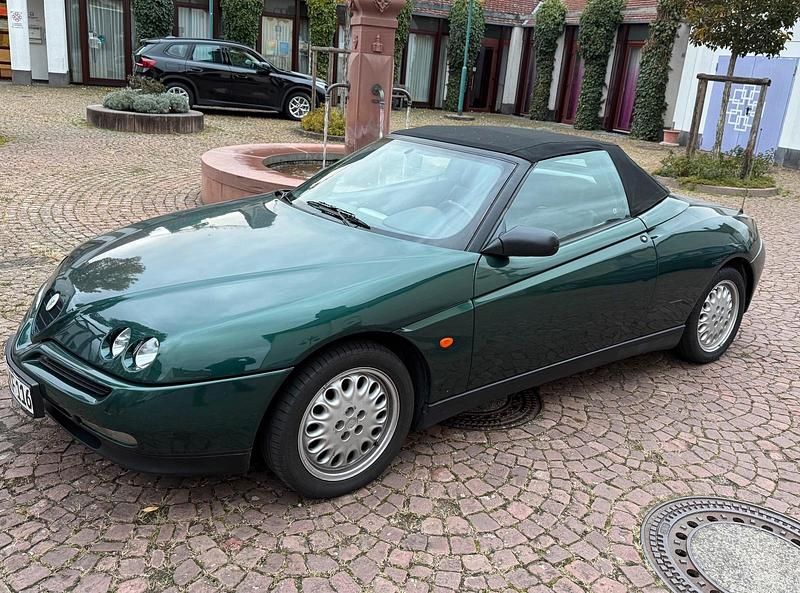 Gebraucht 1996 Alfa Romeo Spider Cabrio | 6.999 € (Fairer Preis) - Bild 1/4