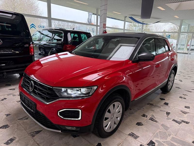 Gebraucht VW T-Roc Active 150 PS (110 kW) 2021 Rot SUV