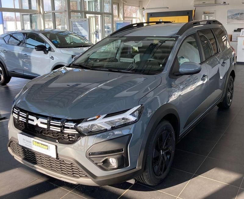 Grau Gebraucht 2025 Dacia Jogger Expression Van / Kleinbus | 21.490 € (Fairer Preis) - Bild 1/4