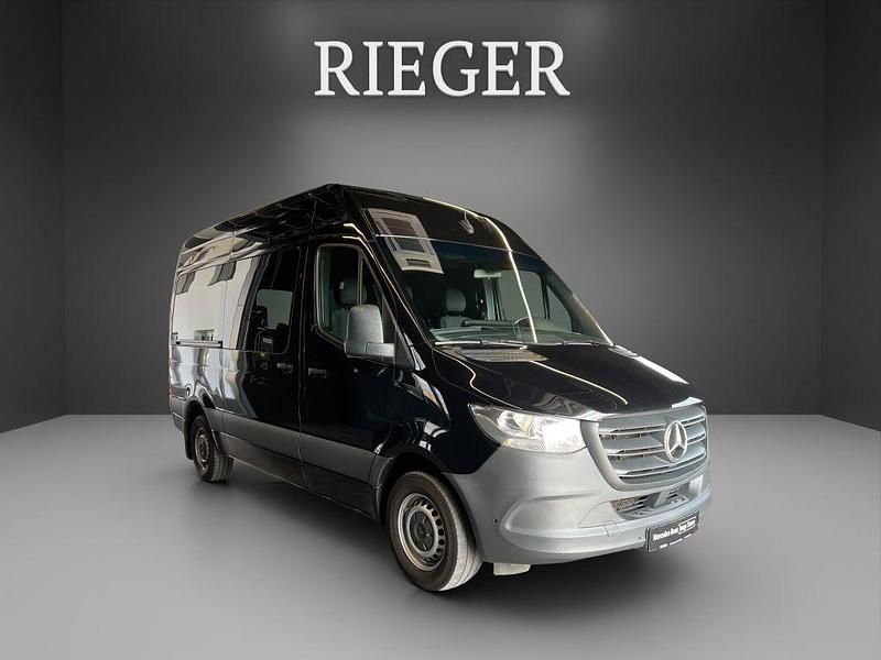 Gebraucht Mercedes Sprinter 170 PS (125 kW) 2023 Obsidianschwarz (metallic) Van