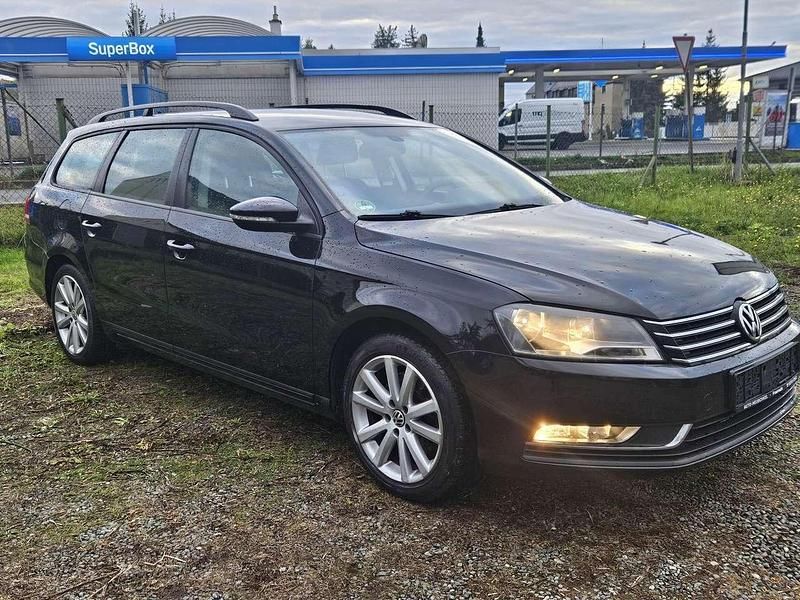 Schwarz Gebraucht 2013 VW Passat Trendline Kombi | 5.500 € (Superpreis) - Bild 1/4