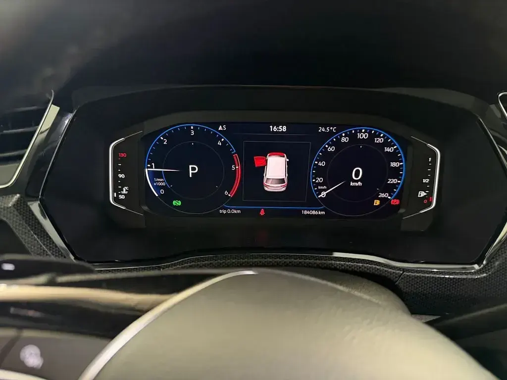 Gebraucht VW Touran United 150 PS (110 kW) 2021 Schwarz Van / Kleinbus
