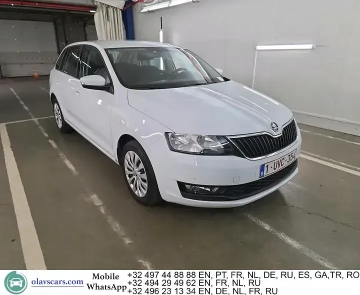 Gebraucht Skoda Rapid Ambition 95 PS (69 kW) 2018 Weiß Kleinwagen