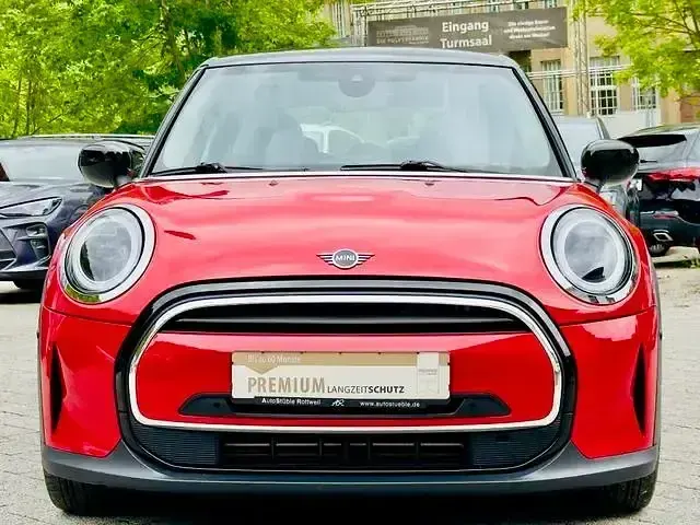 Używany Mini Cooper Classic 136 KM (100 kW) 2021 Czerwony Hatchback