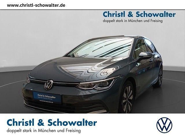 Delfingrau metallic Gebraucht 2023 VW Golf VIII Move Limousine | 24.608 € (Fairer Preis) - Bild 1/4