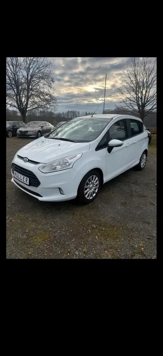 Używany Ford B-MAX Trend 101 KM (74 kW) 2016 Biały Minivan