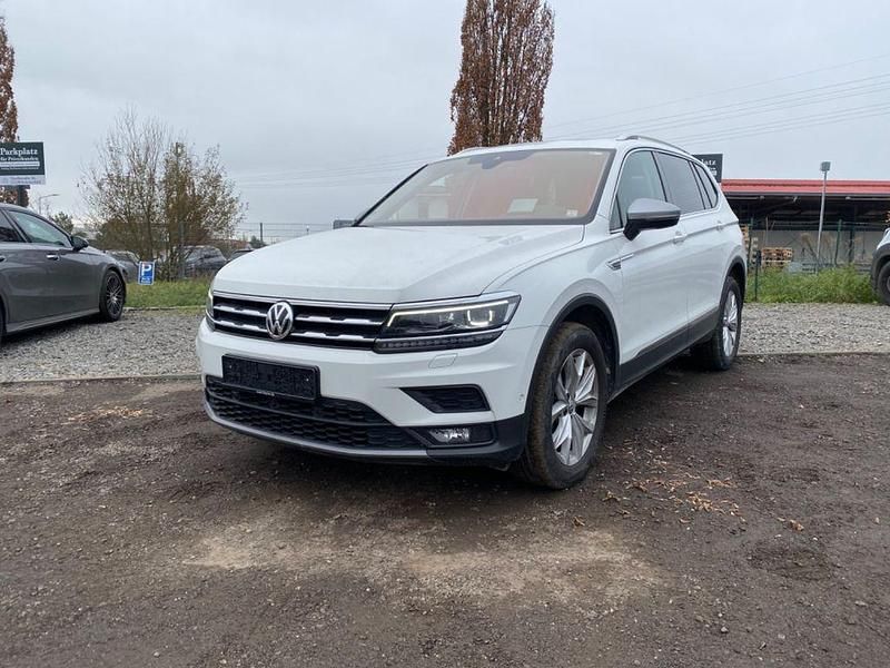 Weiß Gebraucht 2021 VW Tiguan Allspace Comfortline SUV | 20.990 € (Superpreis) - Bild 1/4
