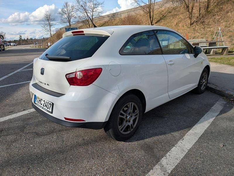 Gebraucht Seat Ibiza 86 PS (63 kW) 2009 Weiß Limousine