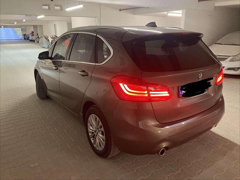 Gebraucht BMW 218 Active Tourer 140 PS (102 kW) 2019 Braun Van / Kleinbus