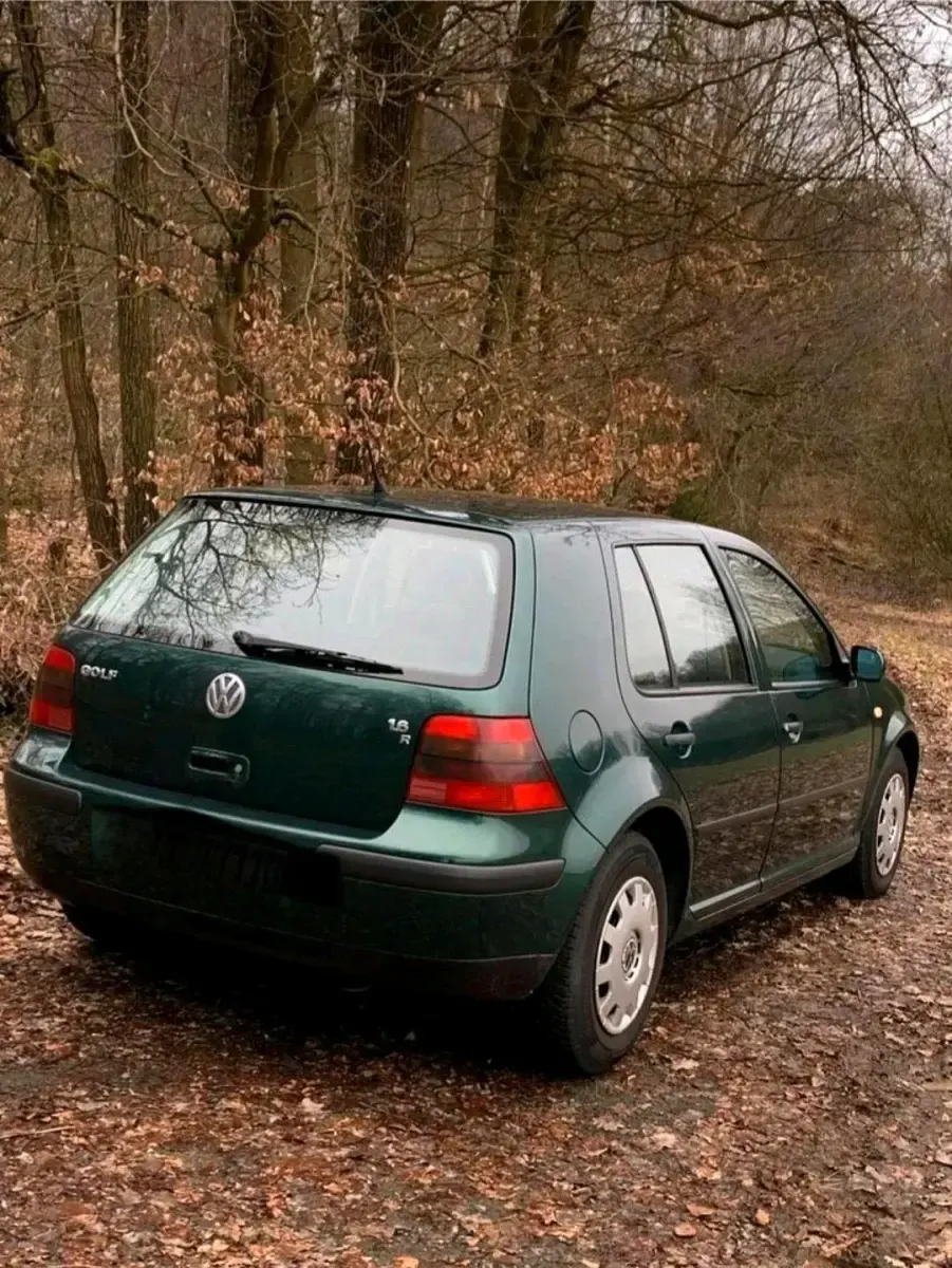 Second-hand VW Golf IV 101 CP (74 kW) 1999 Verde Hatchback