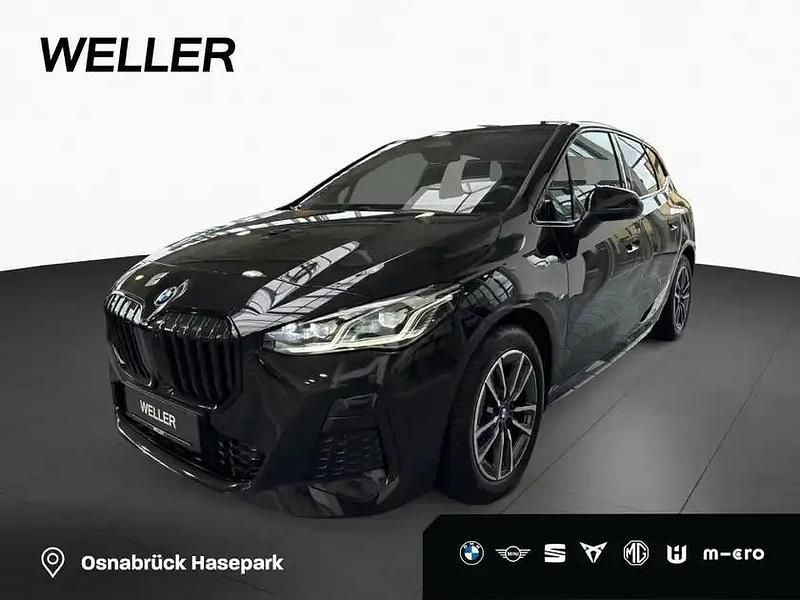 Black sapphire (schwarz) Gebraucht 2024 BMW 218 Active Tourer M Sport Van / Kleinbus | 26.415 € (Superpreis) - Bild 1/4