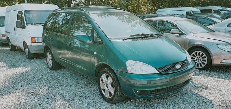 Gebraucht Ford Galaxy 145 PS (106 kW) 2000 Grün Van / Kleinbus