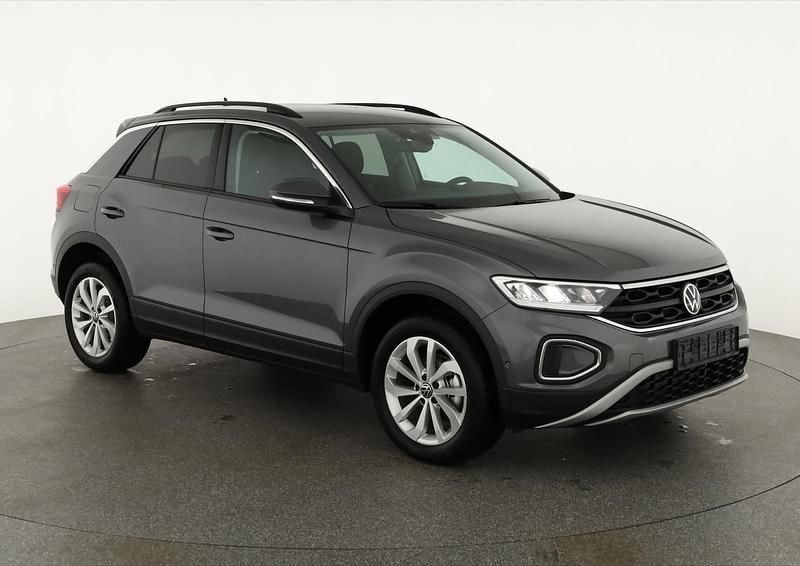 Neu VW T-Roc Life 150 PS (110 kW) 2025 Indium grau metallic SUV