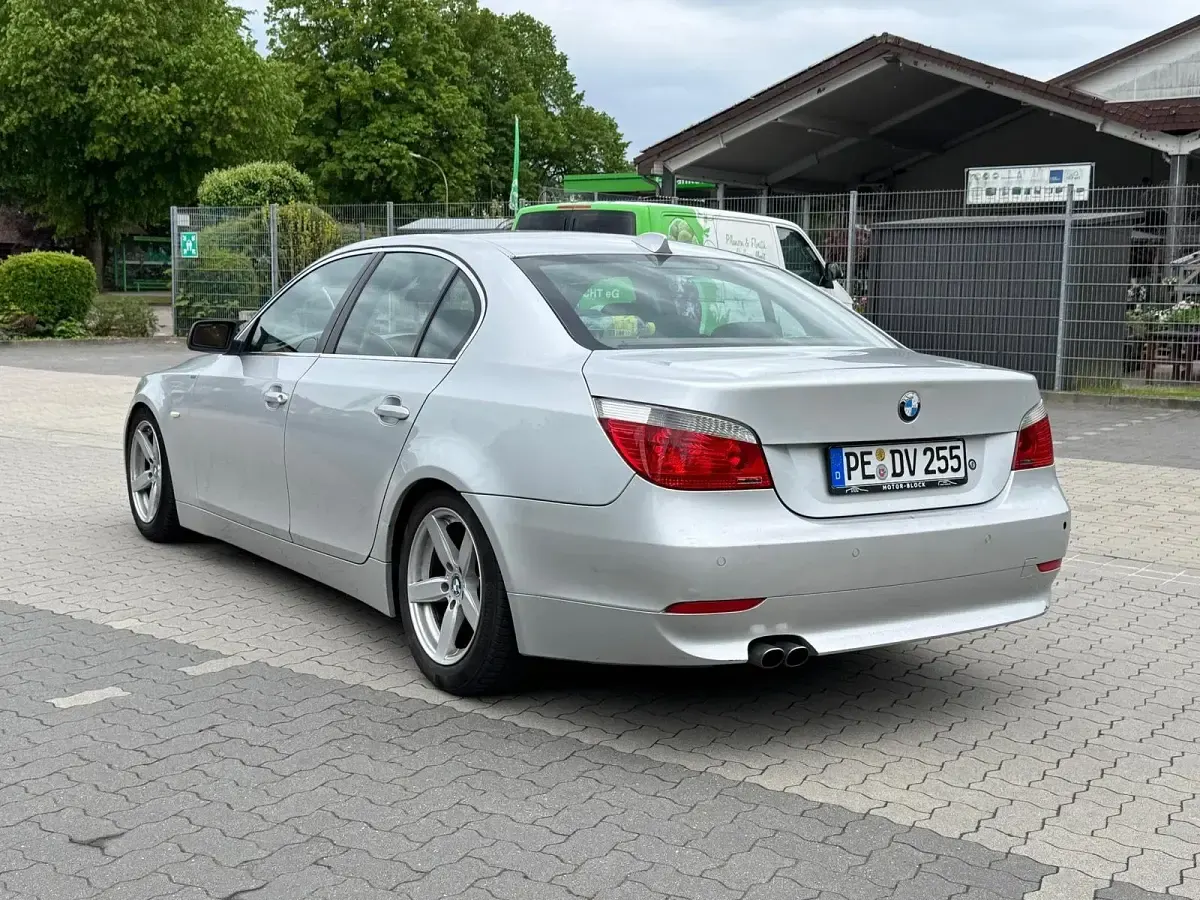 Käytetty BMW 525 192 HP (141 kW) 2003 Harmaa Sedan
