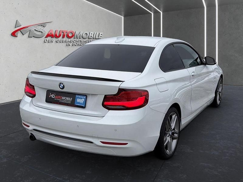 Gebraucht BMW 218 Sport Line 150 PS (110 kW) 2017 Weiß Coupé