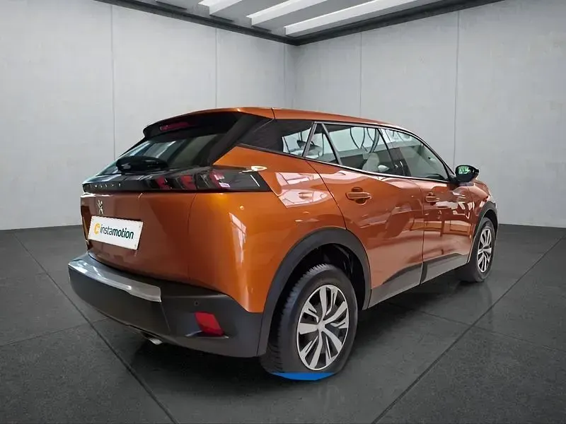 Gebraucht Peugeot 2008 Active 101 PS (74 kW) 2023 Orange SUV