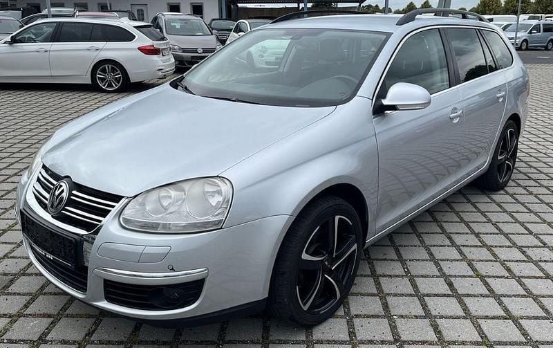 Silber Gebraucht 2009 VW Golf VI Comfortline Limousine | 2.250 € (Superpreis) - Bild 1/4