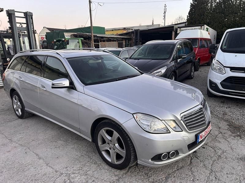 Gebraucht Mercedes E220 Elegance 170 PS (125 kW) 2011 Silber Kombi