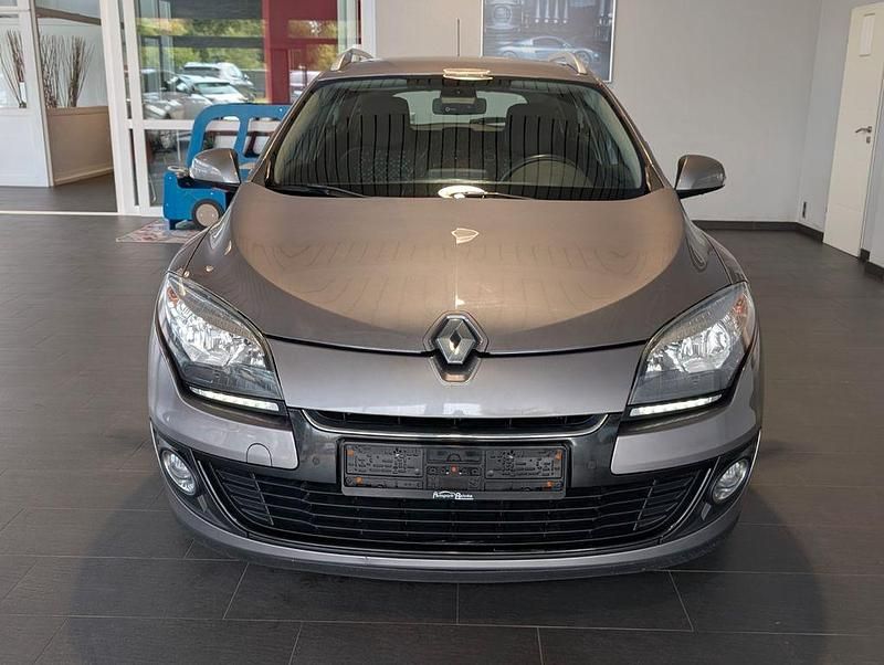 Gebraucht Renault Mégane III Initiale Paris 110 PS (80 kW) 2014 Grau Limousine